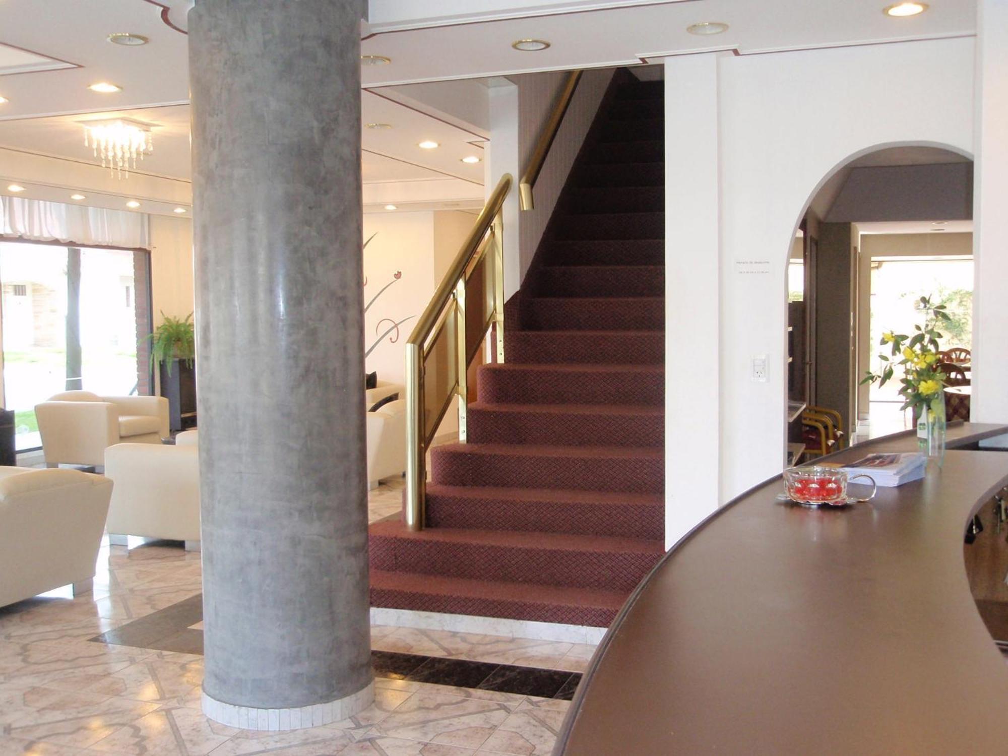 Montecarlo Hotel & Apart Mar del Plata Exterior photo